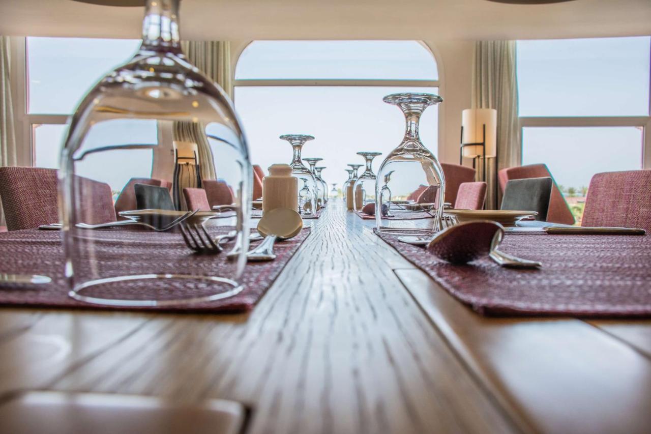 Radisson Blu Resort, Al Khobar Half Moon Bay Εξωτερικό φωτογραφία Restaurant