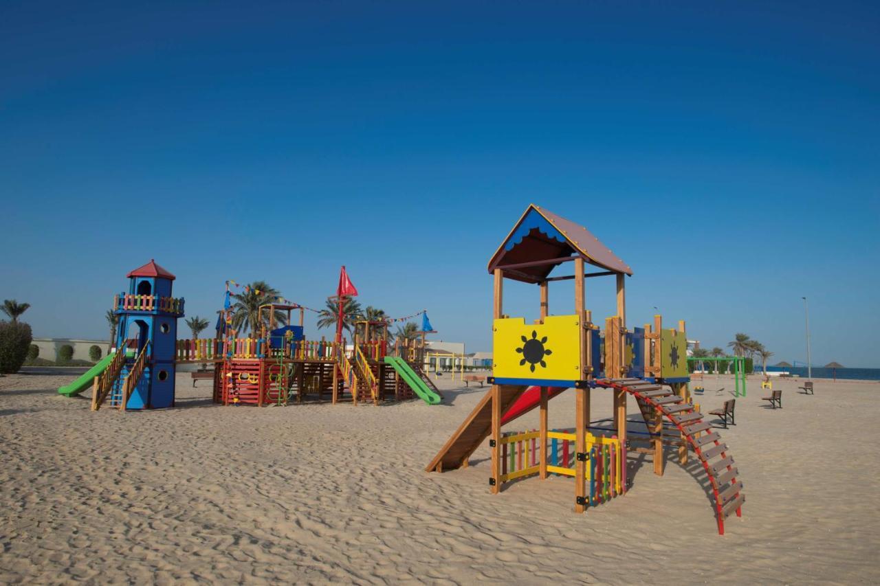 Radisson Blu Resort, Al Khobar Half Moon Bay Εξωτερικό φωτογραφία Playground at the beach